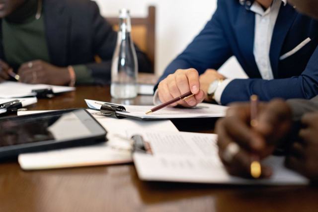 Droit des affaires : les règles qui encadrent la vie des entreprises Droit des affaires : les règles qui encadrent la vie des entreprises